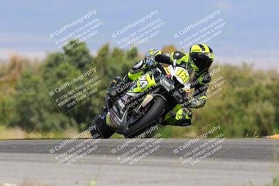 media/Apr-05-2024-Apex Assassins-CVMA Friday Practice (Fri) [[ee2ef04f2b]]/5-Trackday 1/Session 4 Turn 9 Entry/
